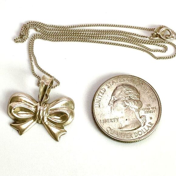 Akj Stunning Italian Sterling Silver Bow Pendant & 17” Sterling Chain - Picture 10 of 11